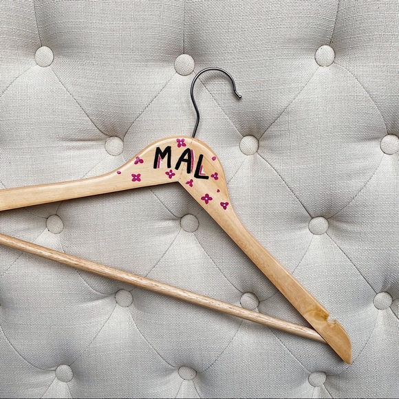FREE WITH $40 PURCHASE PERSONALIZED HANGERS - Picture 2 of 7